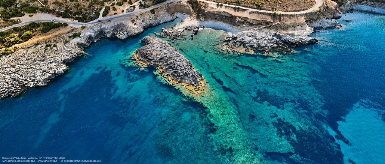 La costa e gli scogli dell’Isulidda